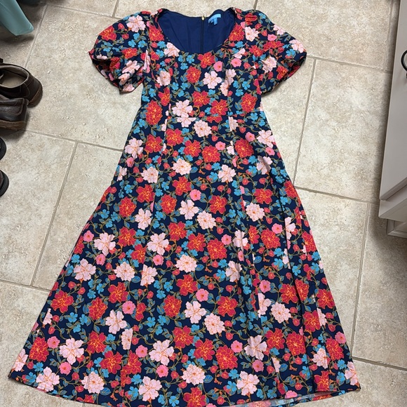 Reese Whitherspoon: Draper James JULIANNE MIDI DRESS IN STRETCH POPLIN - Picture 5 of 10